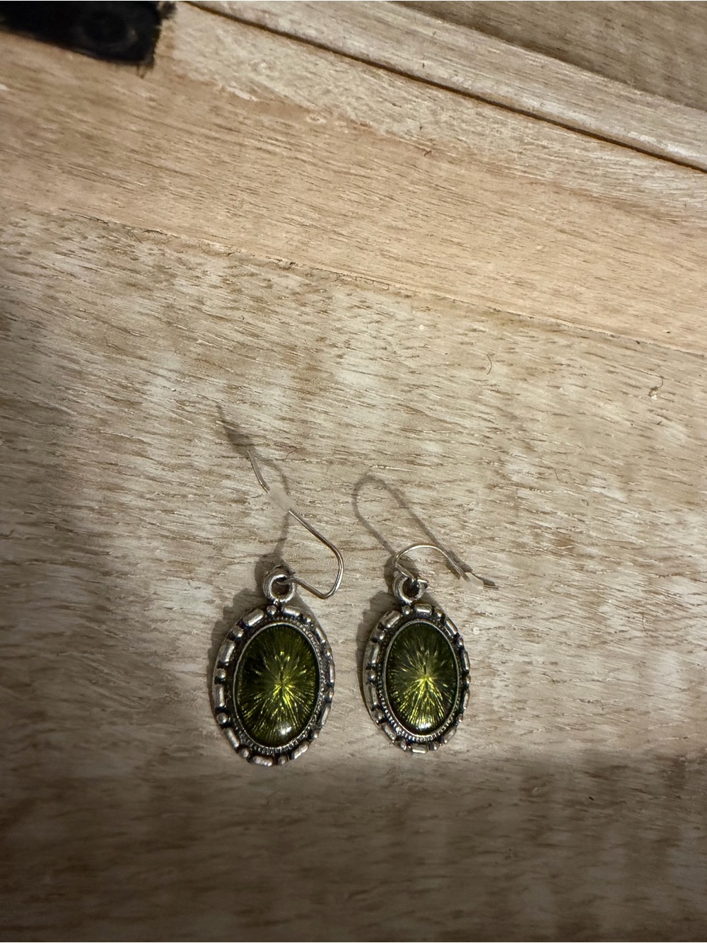 VINTAGE! Silver-Tone Olive Green Oval Drop Earrings - Women Jewelry